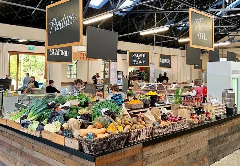 catalina farmers market 800 x 600