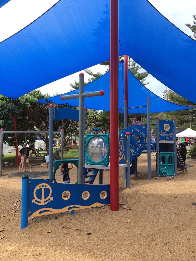 image - coolangatta queen elizabeth playground equipment 800