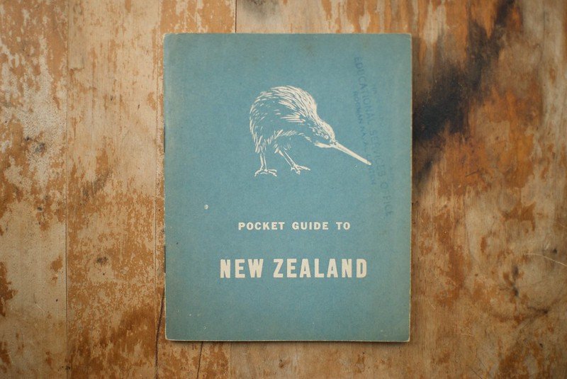 image - new zealand pocket guide by ian collins 3559393645