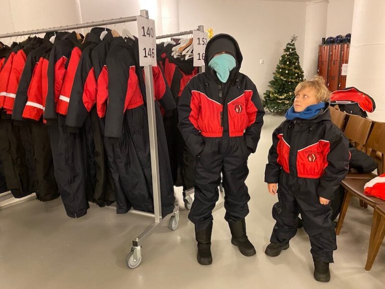 THE ULTIMATE GUIDE ON WHAT TO WEAR IN LAPLAND