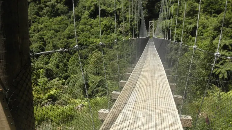 mangatukutuku suspension bridge image via fb