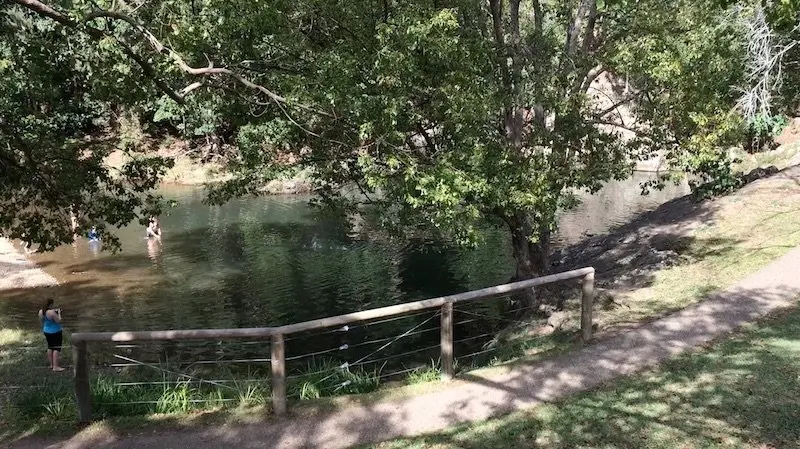 photo - currumbin rock pool pathway entrance