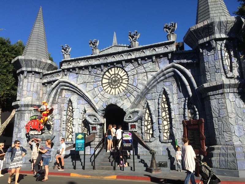 photo - movie world for toddlers scooby doo ride