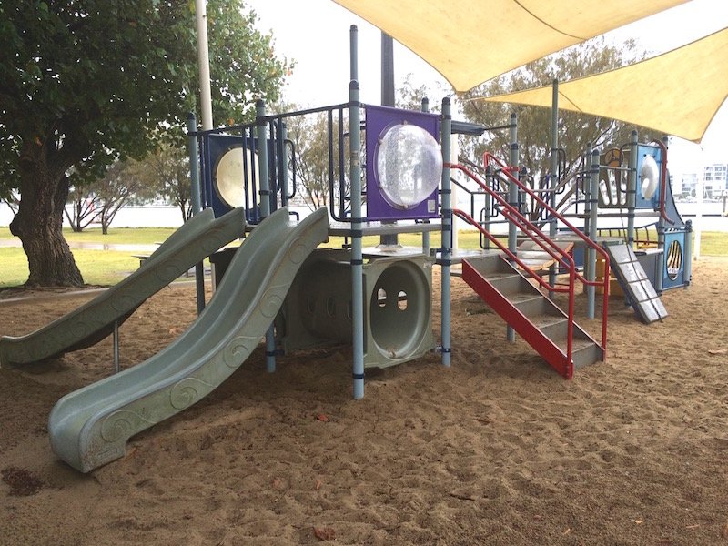 photo - paradise point playground back of fort