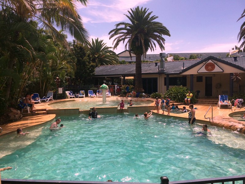 photo - turtle beach resort gold coast pool
