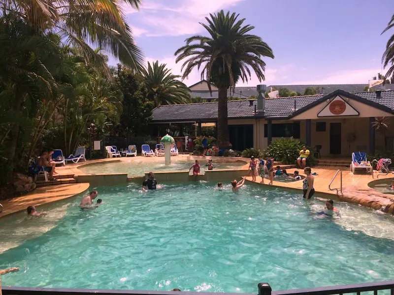 photo - turtle beach resort gold coast pool