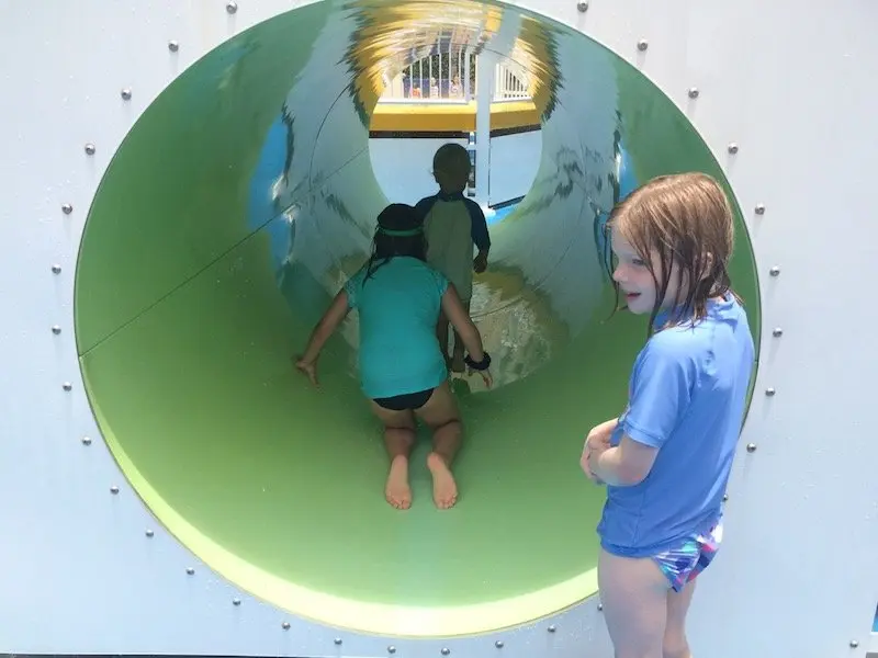 photo - turtle beach resort gold coast tunnel