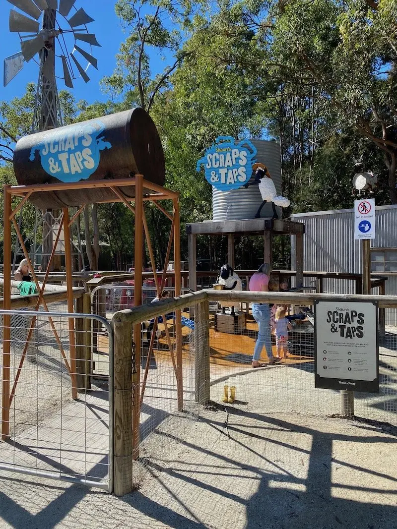 scraps and traps water play area at paradise country