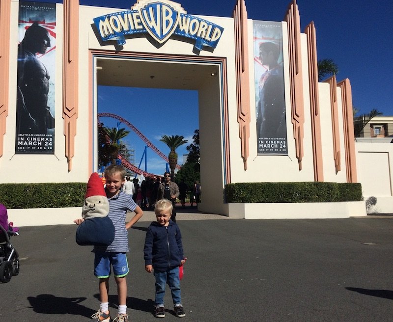toddlers at movie world - entrance gates
