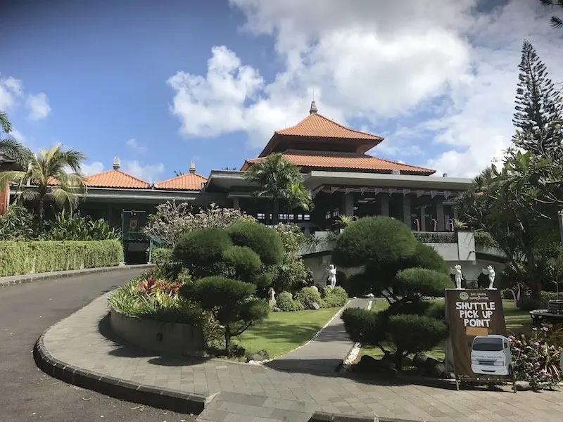 image - bali dynasty resort hotel gardens