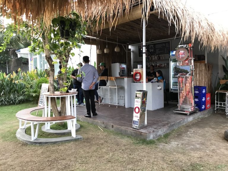 BEST GUIDE TO BERAWA KITCHEN CANGGU FOOD TRUCK FEASTS!