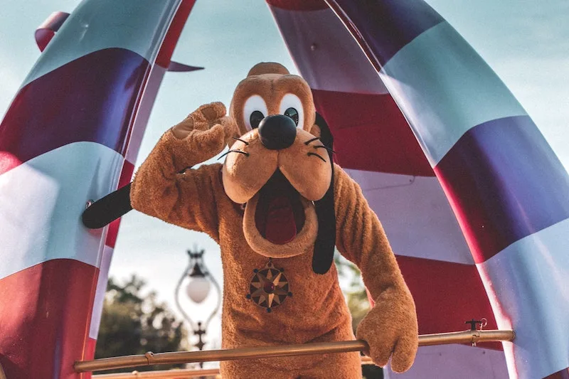 image - disney parade disney world by pexels-craig-adderley