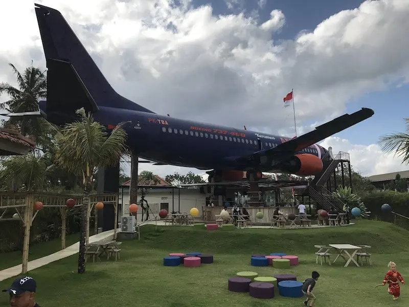 KERAMAS AERO PARK PLANE RESTAURANT - ULTIMATE GUIDE