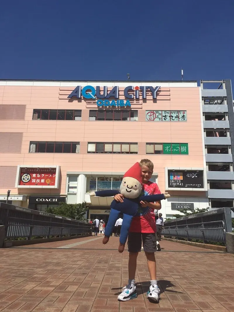 image - odaiba aqua city with ned