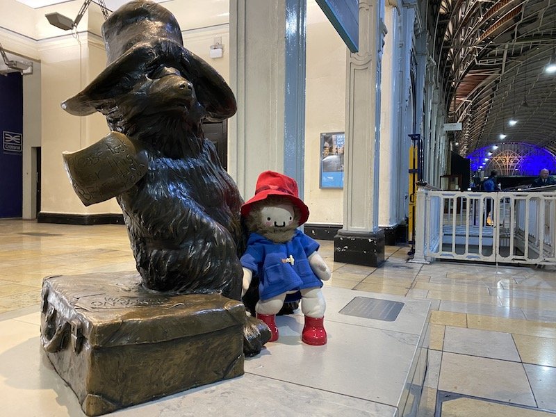 WHERE IS PADDINGTON BEAR STATUE IN PADDINGTON STATION?