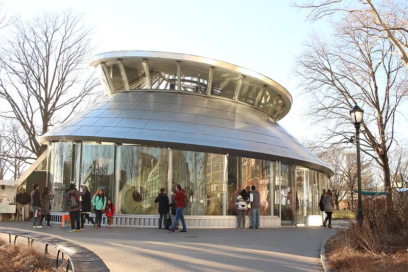 image - seaglass carousel by shinya suzuki flickr