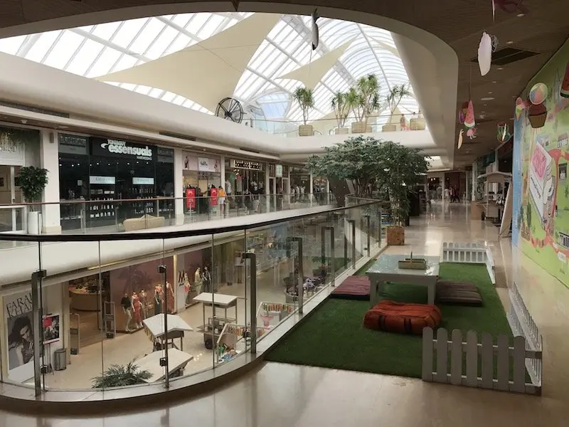 image - seminyak village shopping centre interior