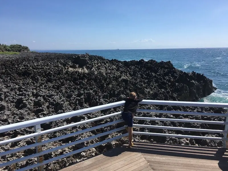 image - water blow Nusa Dua_guard rails near blow hole