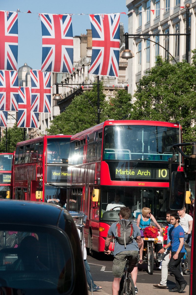 photo - oxford street london by arne byberg