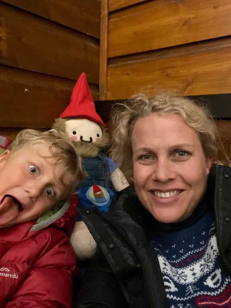 image - amber and jack at chuck wagon cafe disneyland paris