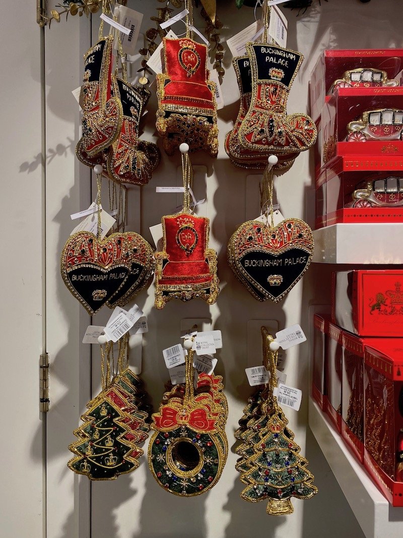 image - buckingham palace shop christmas ornaments