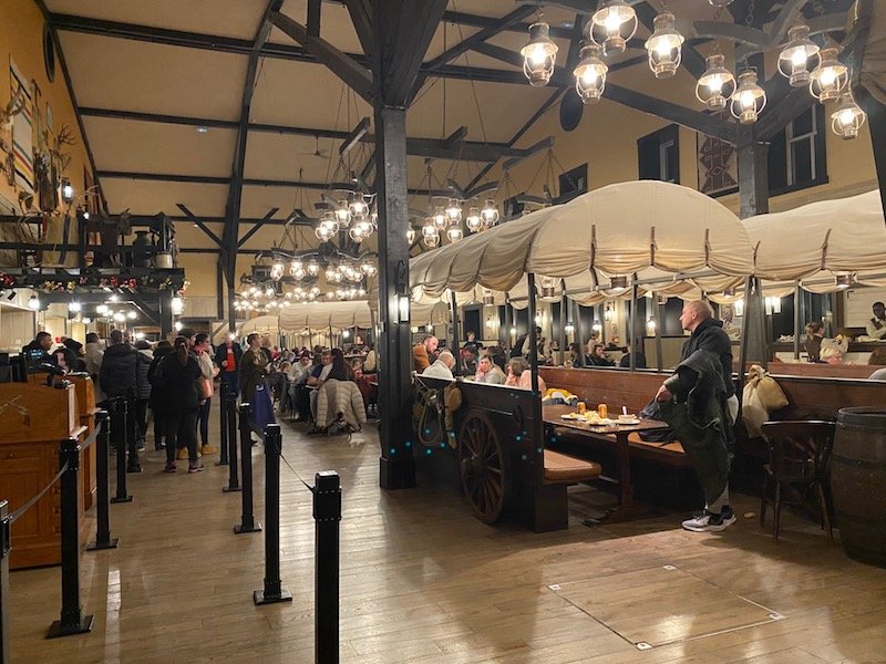 image - chuck wagon cafe disneyland paris interior