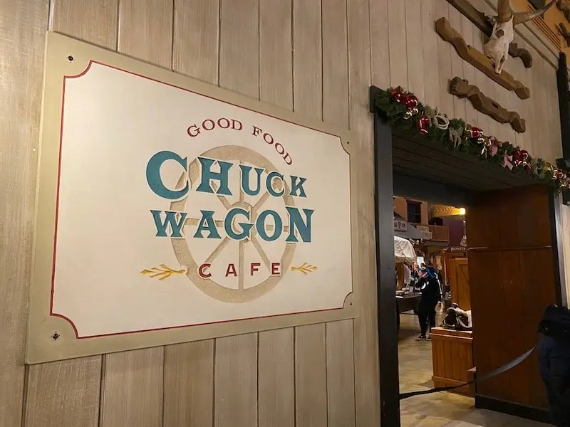 image - chuck wagon cafe disneyland paris sign