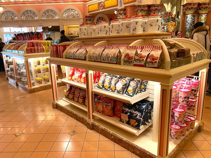 image - boardwalk candy palace disneyland paris food gifts for adults