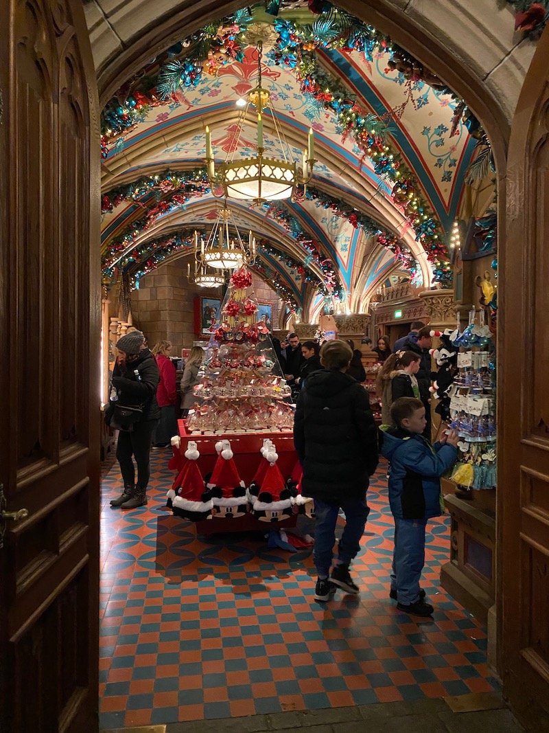 image - disneyland paris christmas shop entrance