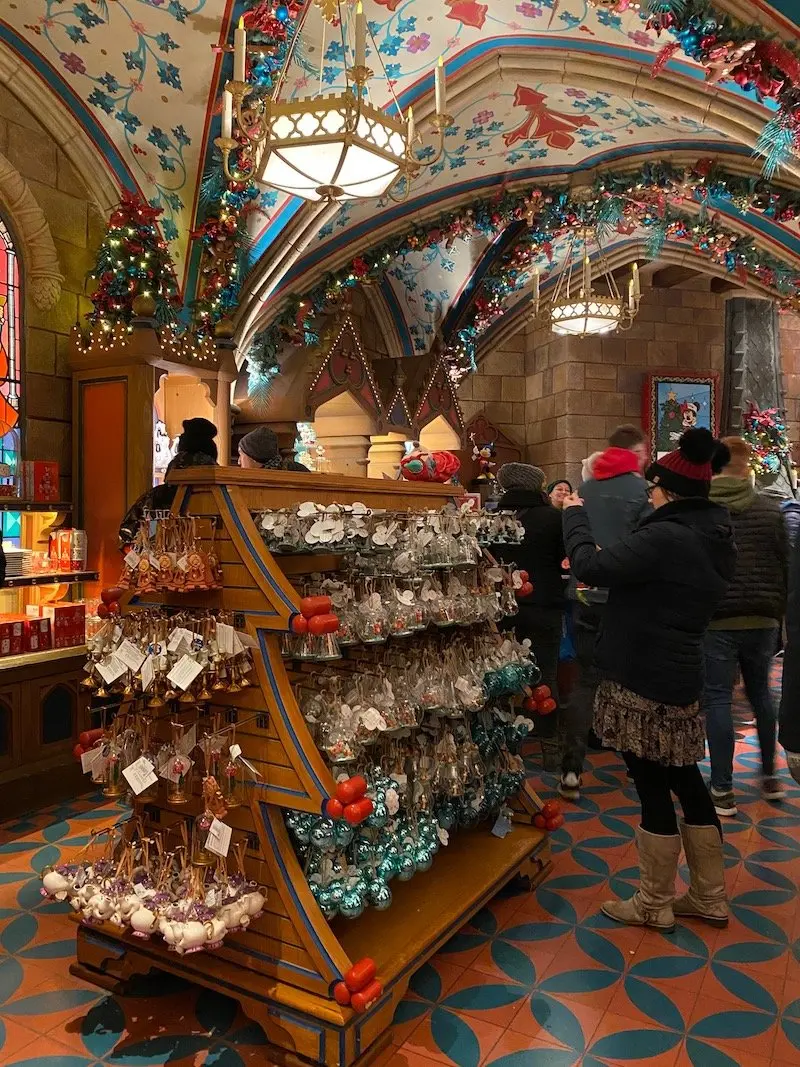 image - disneyland paris christmas shop