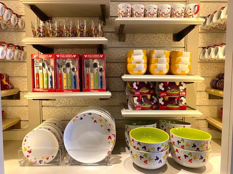 image - disneyland paris lilly's boutique mickey mouse tableware