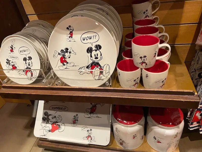 image - disneyland paris mickey mouse sketch plates and mugs