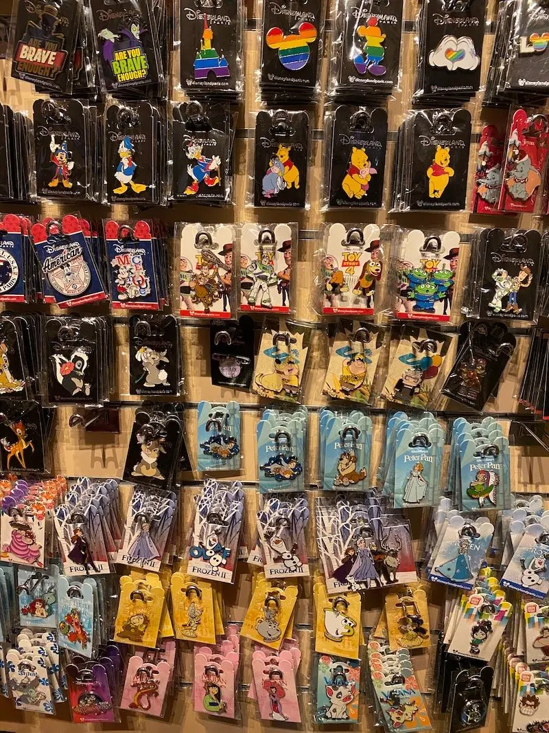 image - disneyland paris santa fe hotel shop