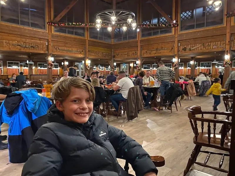 image - ned at the chuck wagon cafe disneyland paris