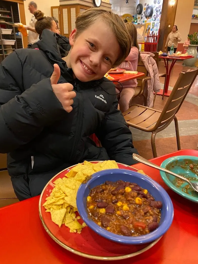 image -ned eating at la cantina disneyland paris