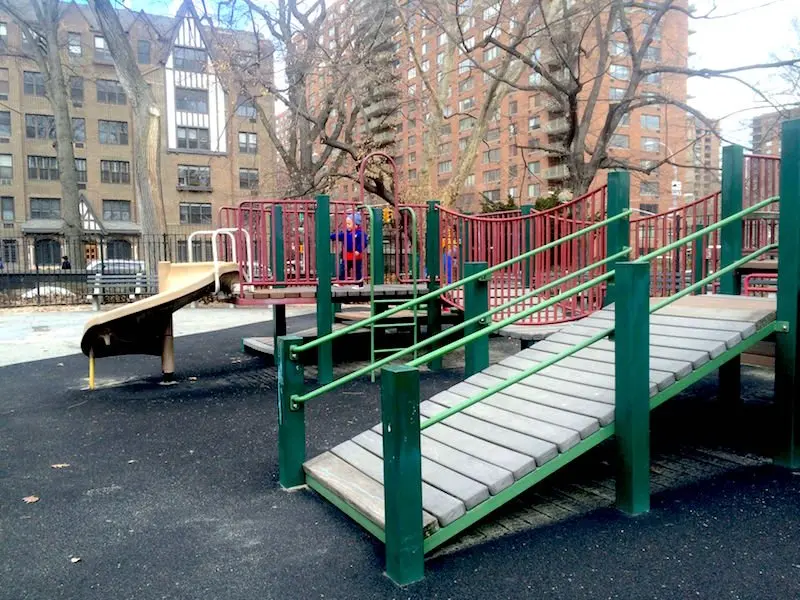 image - rudin family playground central park fort 800