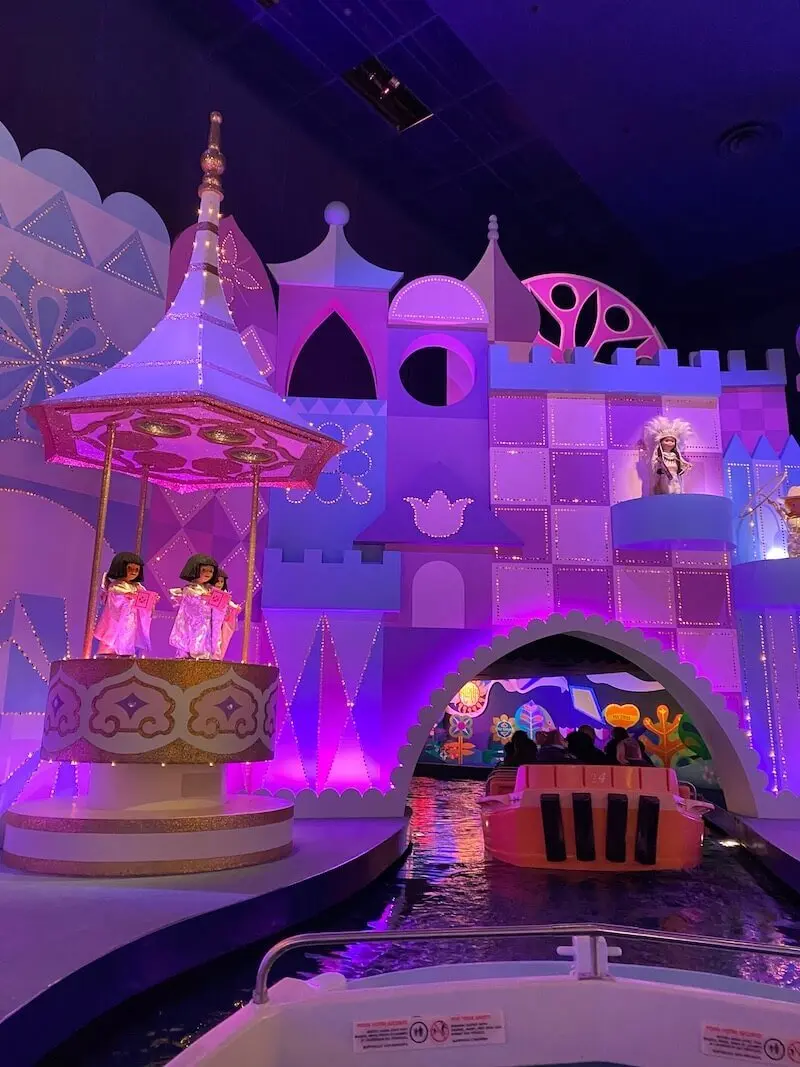 image - it's a small world ride disneyland paris