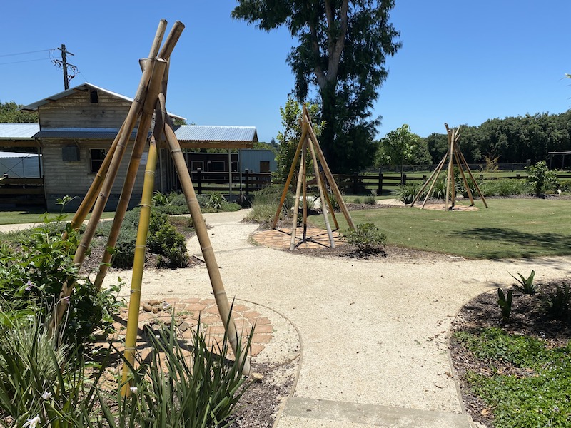 image - summerland house farm tee pees