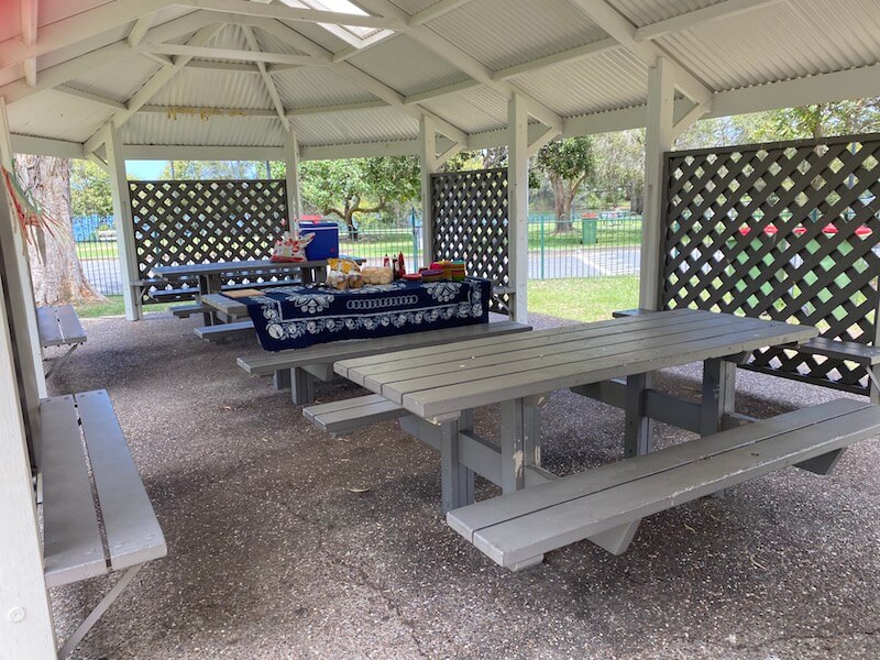 image - laguna park palm beach picnic benches