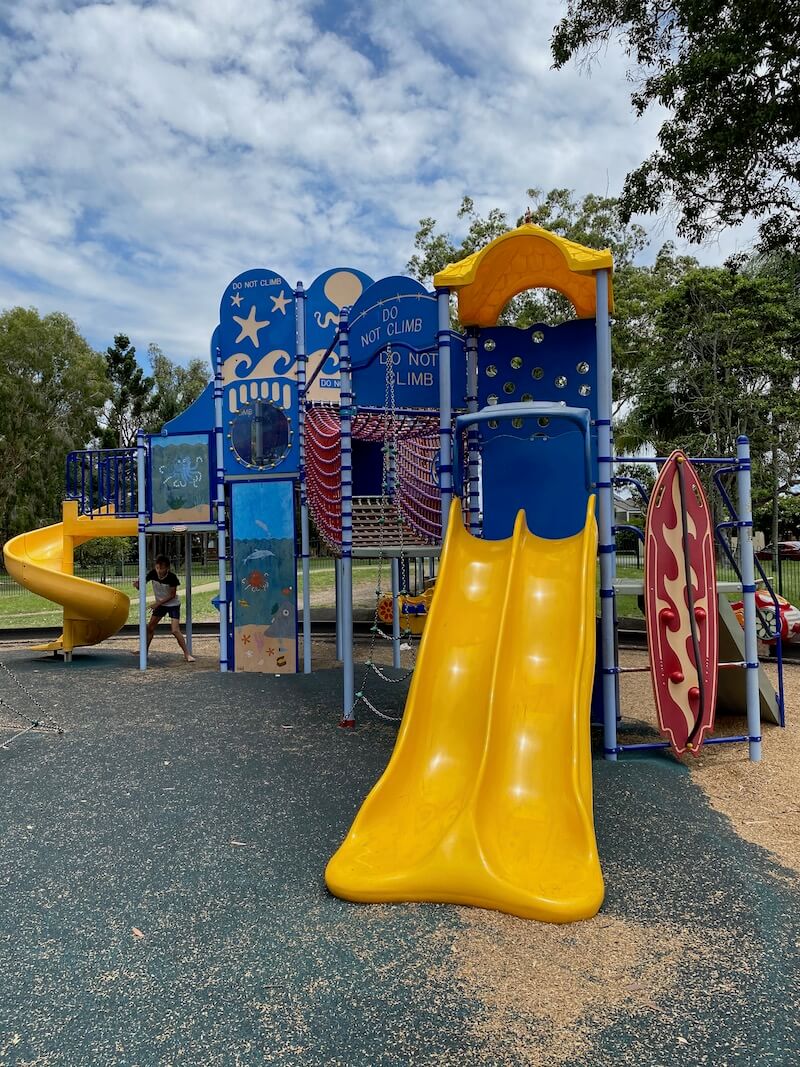 image - laguna park playground fort slides