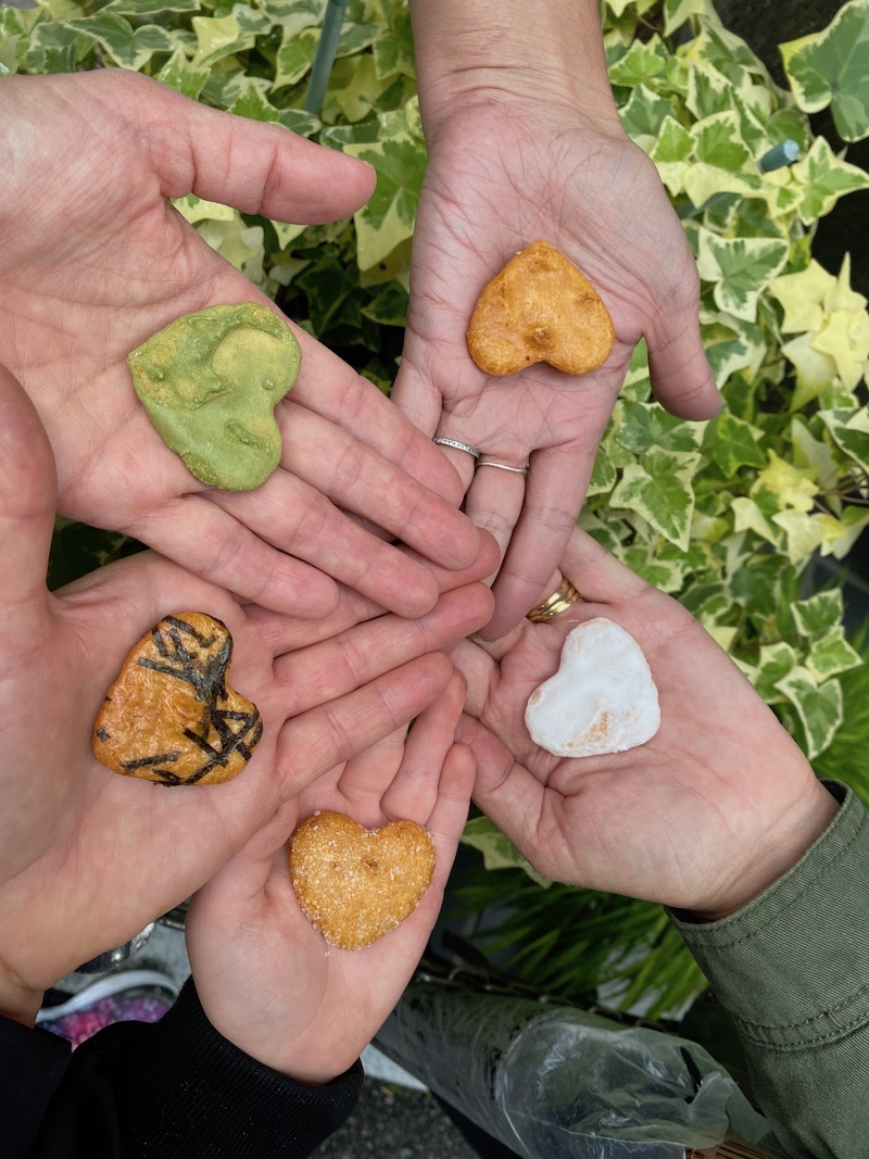 japanese senbei crackers love hearts